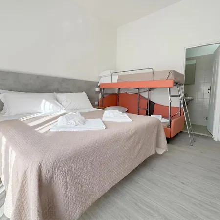 Ariva Hotel 2*